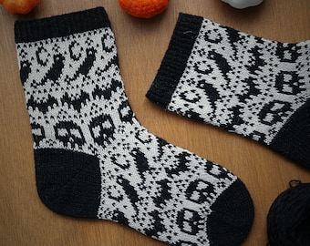 Spooky Season Socks Knitting Pattern | Halloween Sock Knitting PDF | Goth Colorwork Knitting Pattern | Alternative Handmade Gift Idea