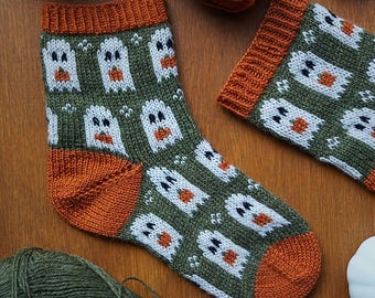 Pumpkin Ghost Socks Knitting Pattern | Autumn Sock Knitting PDF | Pumpkin Colorwork Knitting Pattern | Fall Handmade Gift Idea