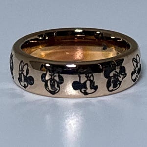 Musring i roséguld, gratis gravyr på insidan av volfram 6 mm eller 8 mm bild 4