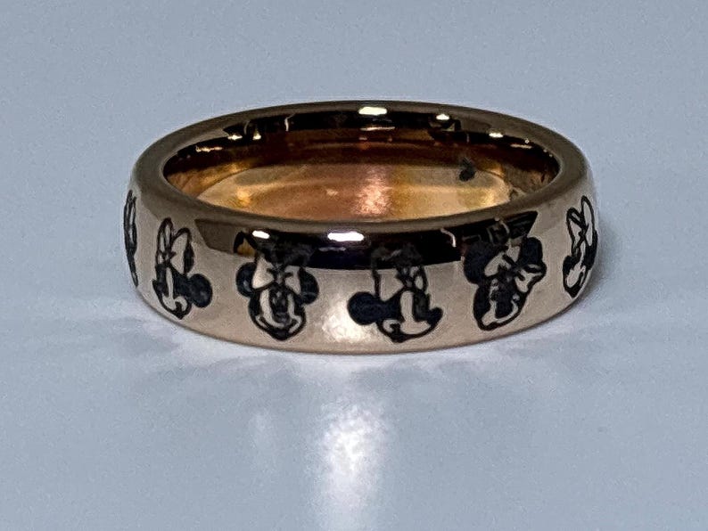 Musring i roséguld, gratis gravyr på insidan av volfram 6 mm eller 8 mm bild 4