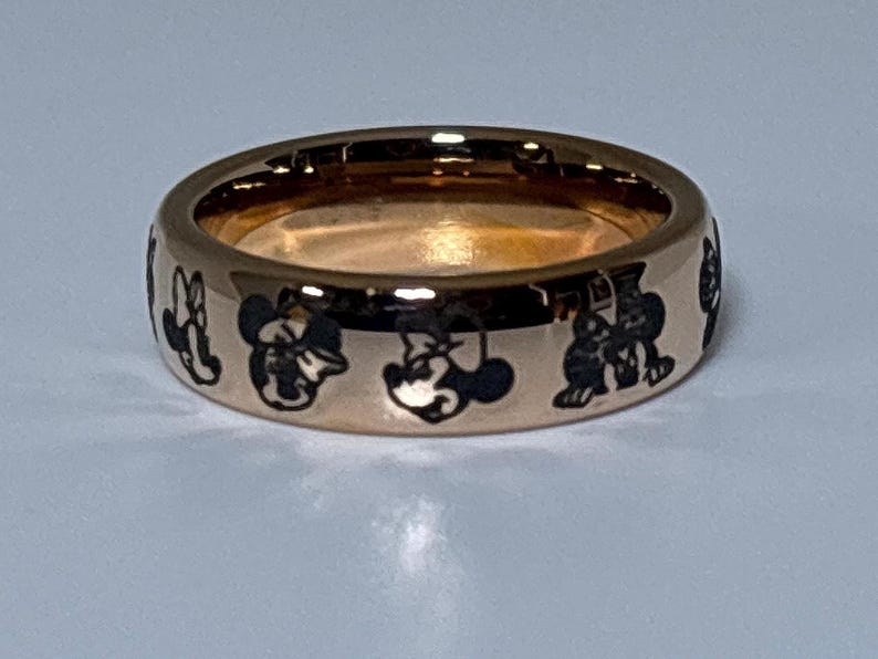 Musring i roséguld, gratis gravyr på insidan av volfram 6 mm eller 8 mm bild 2