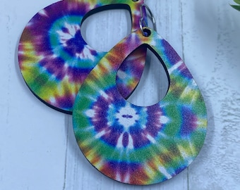 Tie dye teardrop cutout earrings