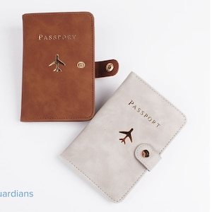 Eleganza senza tempo: portapassaporto in pelle per viaggi unici - Portapassaporto con portafoglio porta carte alla moda all'interno