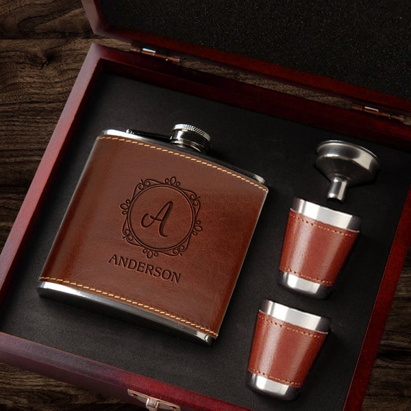 Personalized Leather Flask Gift Set for Men Custom Engraved Wood Box Set for Groomsmen, Gift for Bride