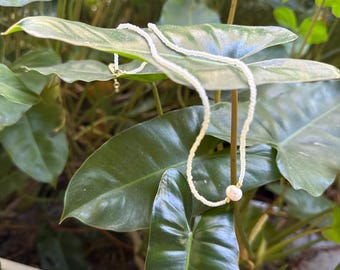 Pearly White Dainty Necklace
