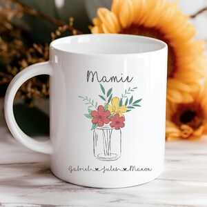 Mug fête des grands mères Mug personnalisé Mamie Mug bouquet personnalisable Mug grand mère Mug prénoms petits enfants Mug bouquet image 3