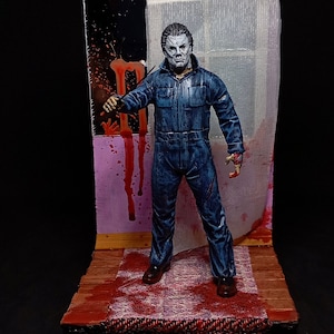 Michael Myers figurine from Halloween on the base