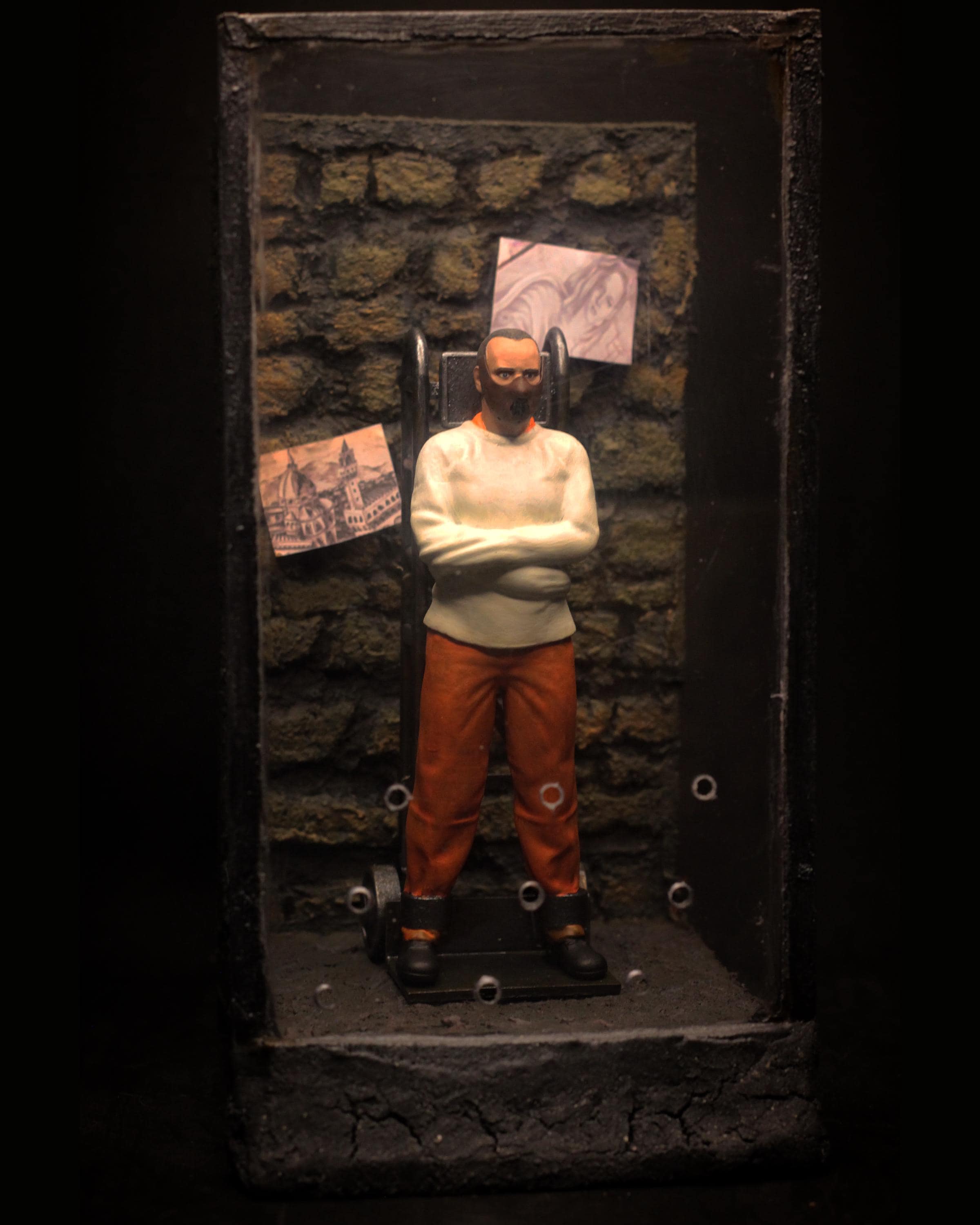 Hannibal Lecter – The Silence of the Lambs Diorama Figure on Base