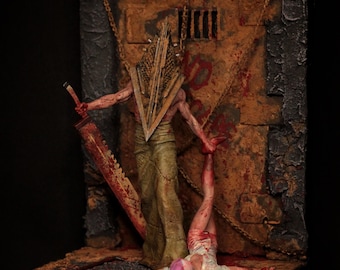 Silent Hill Pyramid Head and Nurse Diorama