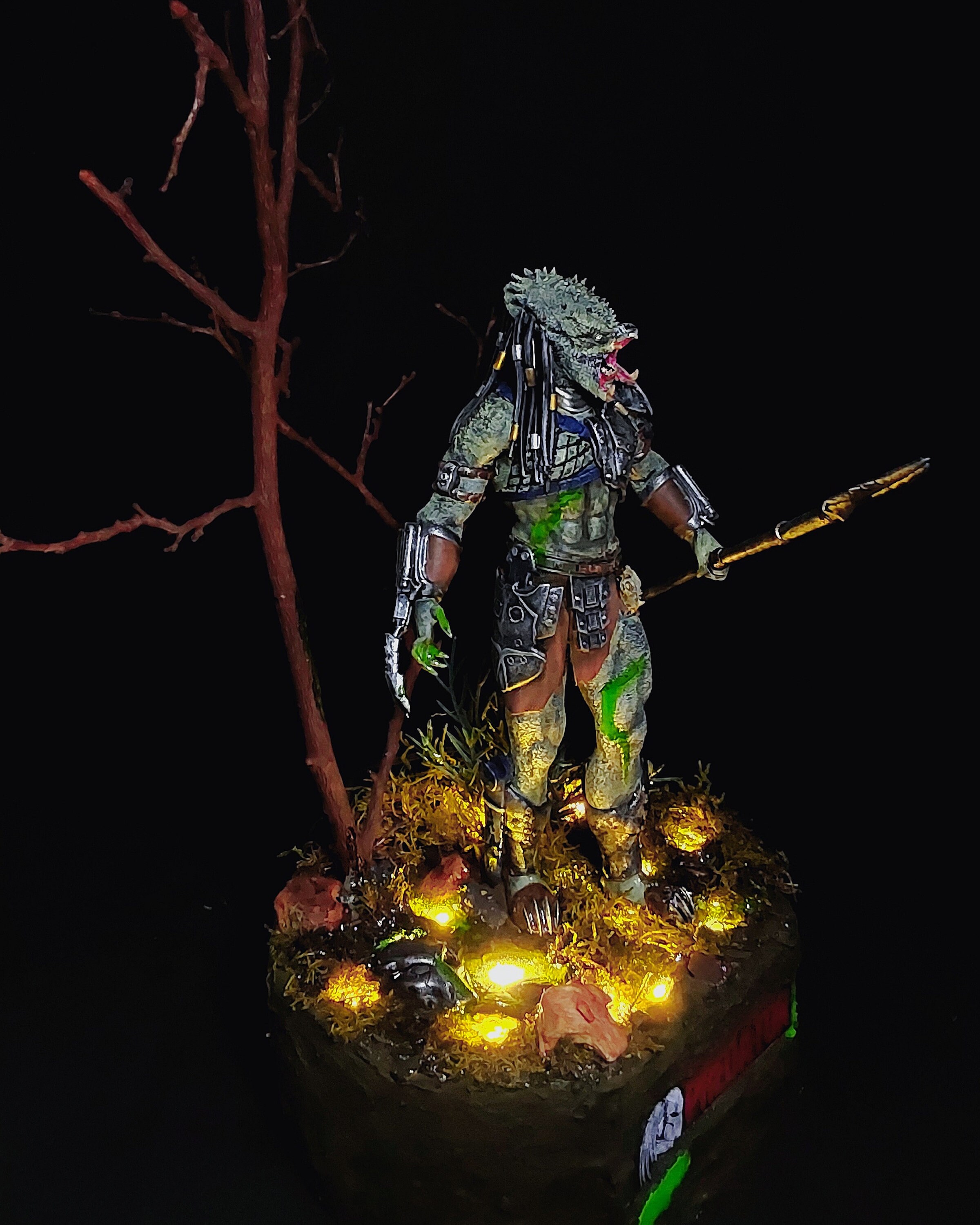 Predator Figurine. Diorama Base With Lightning. - Etsy