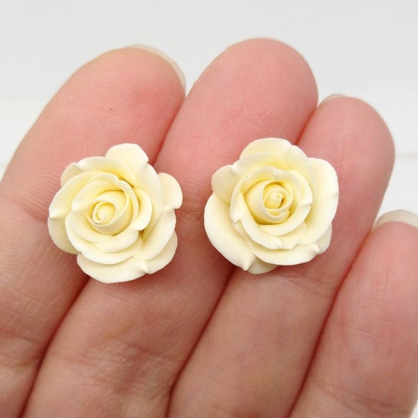 Beaucoup de couleurs Boucles d'oreilles fleurs en argile polymère Bijoux en argile polymère Boucles d'oreilles roses Boucles d'oreilles florales en argile Boucles d'oreilles mignonnes Boucles d'oreilles minimalistes