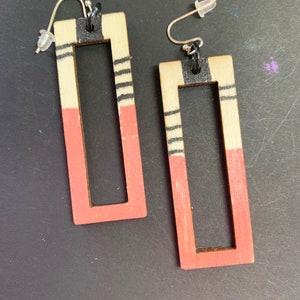 Light Hand-Painted Deco Earrings in Salmon, Black and Natural Wood