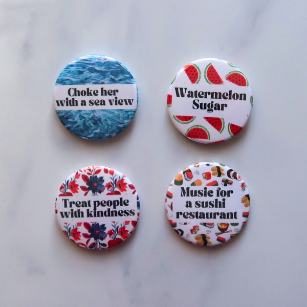 Lot de 4 Magnets ou Badges/Pin's Harry Styles, idées cadeaux d'anniversaires