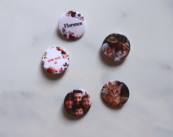 Badges/Pin's personnalisés avec Photos ou Texte , Taille 3,2 cm , idées cadeaux d'anniversaires