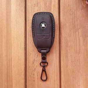 Mercedes E-S-G Series AMG Crazy Leather Key Fob Case Smart Key Cover Protector, Personalized Handm Keychain Holder ürününün kopyası