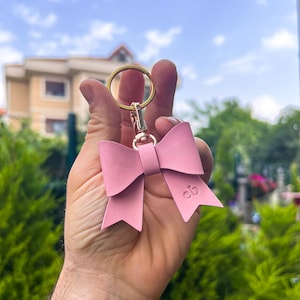 Mini porte-clés en cuir nappa, joli porte-clés personnalisé, breloques pour sac, cadeau pour petite amie, matériel de sac à main avec noeud