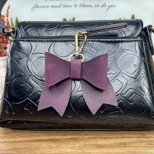 Crazy Horse Leather Bow Keychain, Personalized Lovely Bow Keyring, Bag Charm a, Girlfriend Gift, Bow Purse Hardware