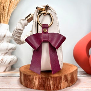 Nappa Leather Bow Keychain, Personalized Lovely Bow Keyring, Bag Charm Accessories, Girlfriend Gift, Bow Purse Hardware Carabiner