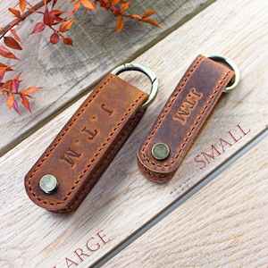 Pequeño y elegante llavero de cuero, organizador de llaves de cuero compacto hecho a mano, cartera de llaves minimalista personalizada