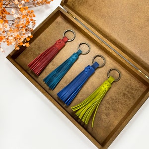 Leather Tassel Keychain, Handmade Lovely Tuft Keyring, Bag Charm Accessories, Girlfriend Gift, Bow Purse Hardware