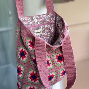Gehäkelte Oma Platz Tasche, Geschenk für Mama, Sonnenblume große Tasche, afghanische Tragetasche, Geschenk für sie, Frau Geldbörse, häkeln Tote Schultertasche