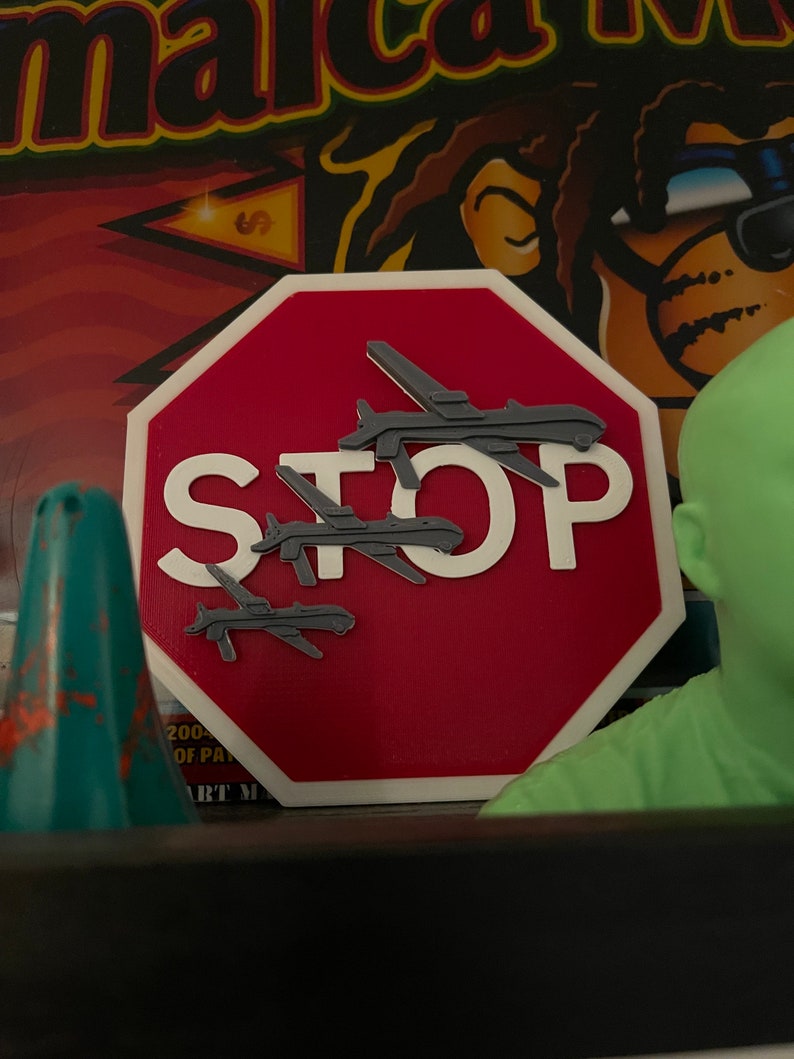 Banksy Inspired Small 3D Drone Art On Stop Sign 11cm Version Banksy banksy-inspired-small-3d-drone-art-on-stop-sign-11cm-version-banksy