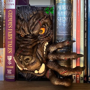 Werewolf Book Nook / Fantasy Decor Gift - 3D Printed with Eco Resin and Hand Painted