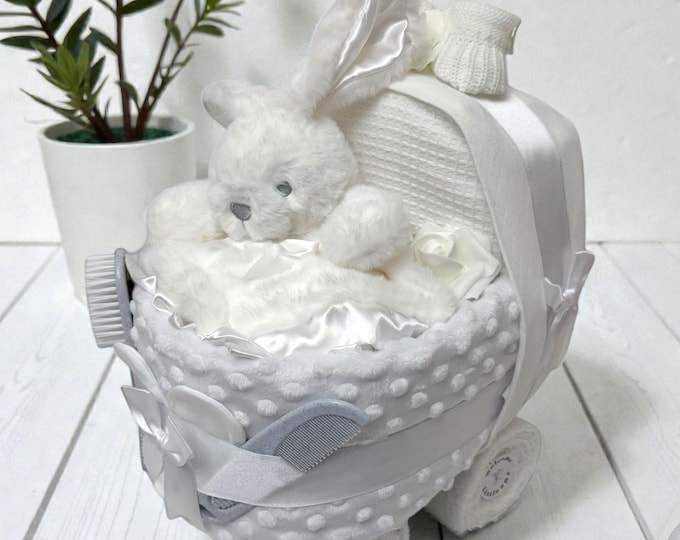 Nappy Cake Pram Crib: Baby Shower Newborn Hamper Gift, White