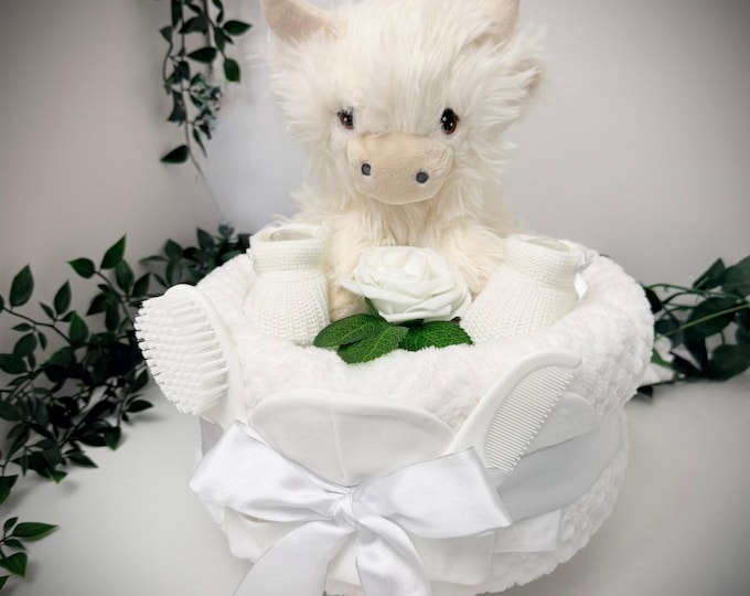 Newborn Baby Nappy Cake Gift Hamper: Soft Blanket, 18cm Highland Cow