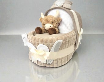 Luxury Beige Nappy Cake Crib: Personalised Baby Shower Gift Hamper with Highland Cow