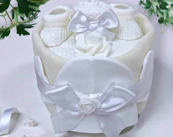 Nappy Cake: Single Tier Baby shower Gift Hamper in White