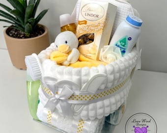 White and Lemon Nappy Cake Pram: Baby Shower Newborn Gift With Duck Comforter