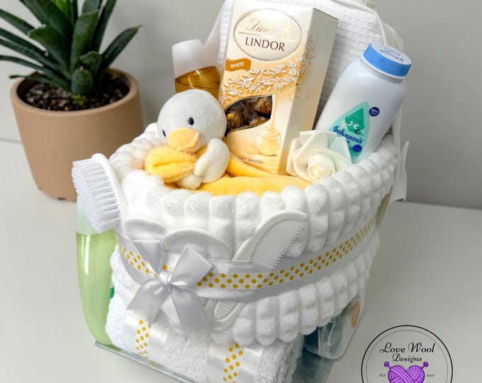 White and Lemon Nappy Cake Pram: Baby Shower Newborn Gift With Duck Comforter