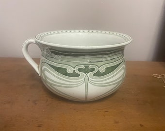 Rare and lovely Aubrey Royal Daulton chamber pot with handle 1900's,