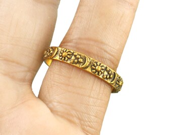 Moon and star ring, crescent moon ring, stars ring, celestial ring, universe ring, moon star eternity band, sterling silver moon ring,