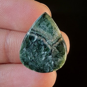 Natural Charming Seraphinite Cabs- Smooth Polished Cabochon-  Seraphinite Crystal for jewelry and make Pendant 24x19x5mm 18Ct