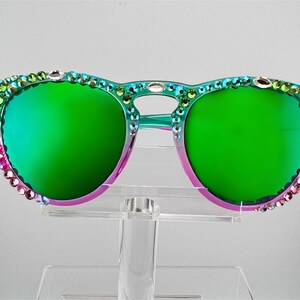 Trendy Hand Embellished Polarized Rhinestone Sunglasses  display picture 1