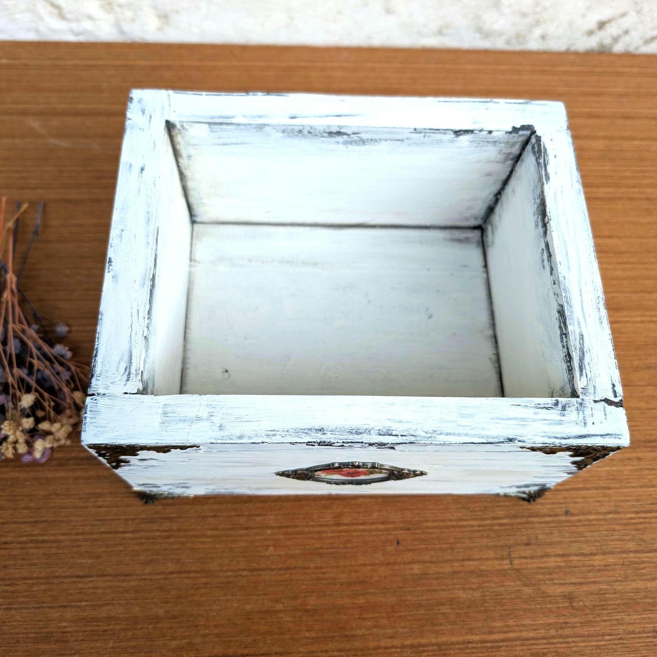 Vintage White Wood Crate Box Flower Antique, Distressed Shabby Chic ...