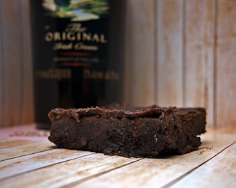 Baileys Schokoladen-Brownie-Rezept | Mit Alkohol angereicherte Brownie-Kekse, Gourmet-Brownie-Rezept, Geschenk, Schokoladendessert