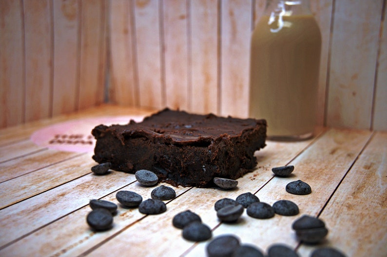 Receta de Baileys Brownie / Recetas de brownie gourmet Postre de chocolate pegajoso Brownies con alcohol Fudgy Chewy Infusionado imagen 4