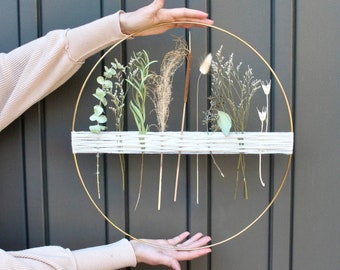 Couronne d'eucalyptus, herbe florale séchée bohème, guirlande moderne, décoration d'intérieur, décoration de porte d'entrée, cadeau de pendaison de crémaillère, tenture murale minimaliste