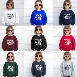 Gildan 18000B-modelbundel jeugdsweater, Gildan 18000B-mockup voor kinderen, Gildan 18000B-modelmodel, Gildan 18000b-modelmodel, kindermodel
