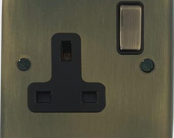Contour Antique Brass 1 Gang Socket (Brass Switch)