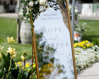 Custom Wedding Mirror Decal | DIY Bridal Shower Sign