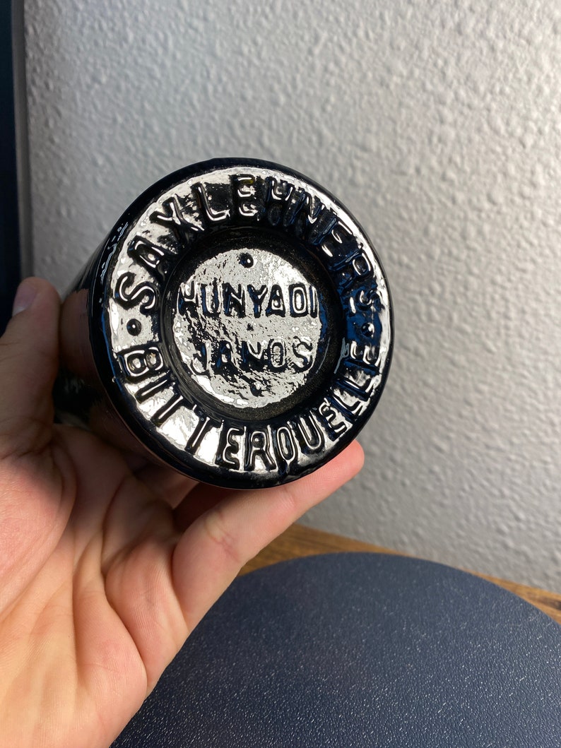 Antique Hunyadi Janos Saxlehner's Bitterquelle Forest Green Mineral