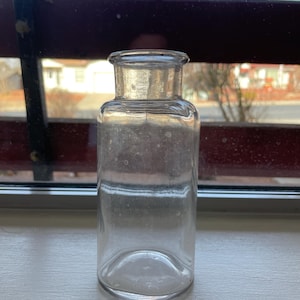 Vintage WTCO USA Clear Glass Chemistry/Apothecary Jar