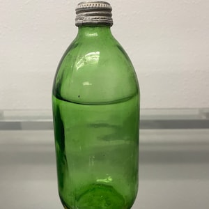 UNOPENED/UNCRACKED Mountain Dew Green Glass Soda Bottle From the 1980s
