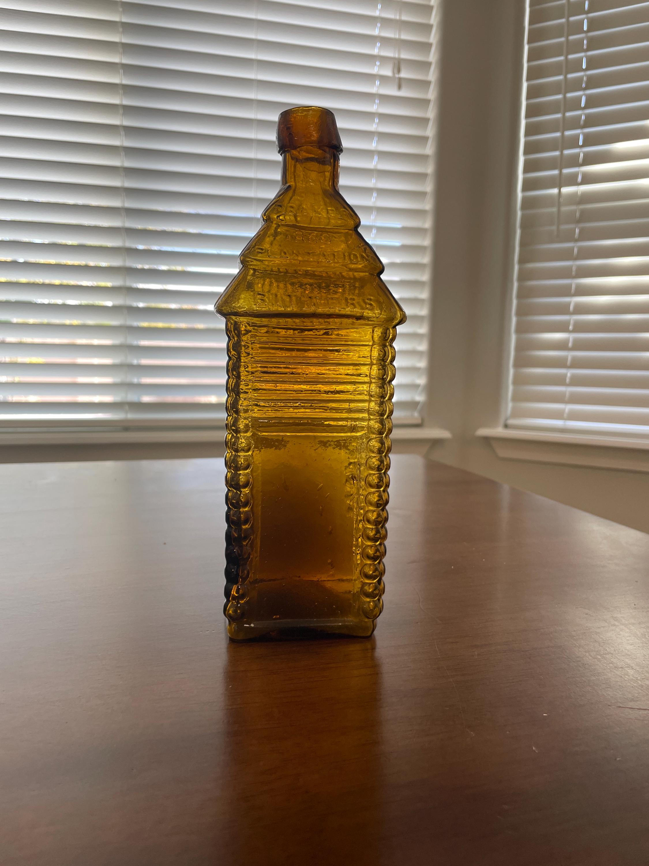 Antique Yellow/Amber St. Drakes 1860 Plantation Bitters Bottle (Cracked)