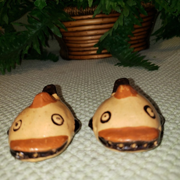 Rare find! Vintage Red Ware Folk Art primitive Fish Salt and Pepper shakers Mexico -Animal collector- Hand made and painted.