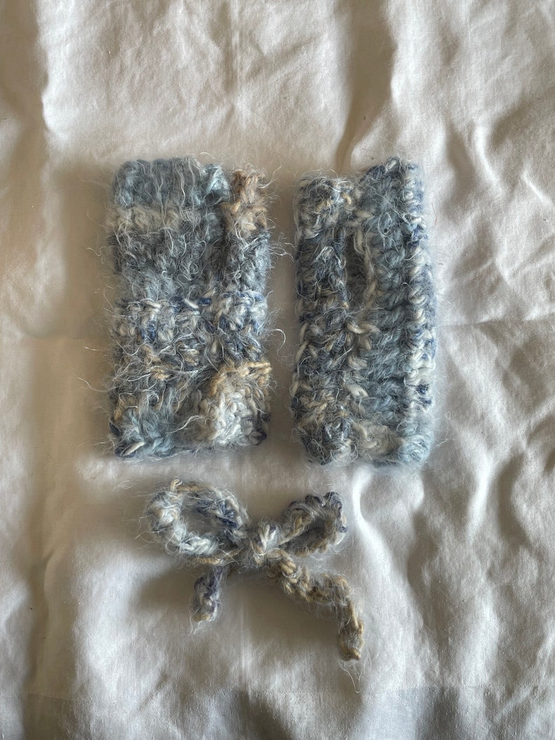 Fuzzy Soft Fingerless Gloves image 1